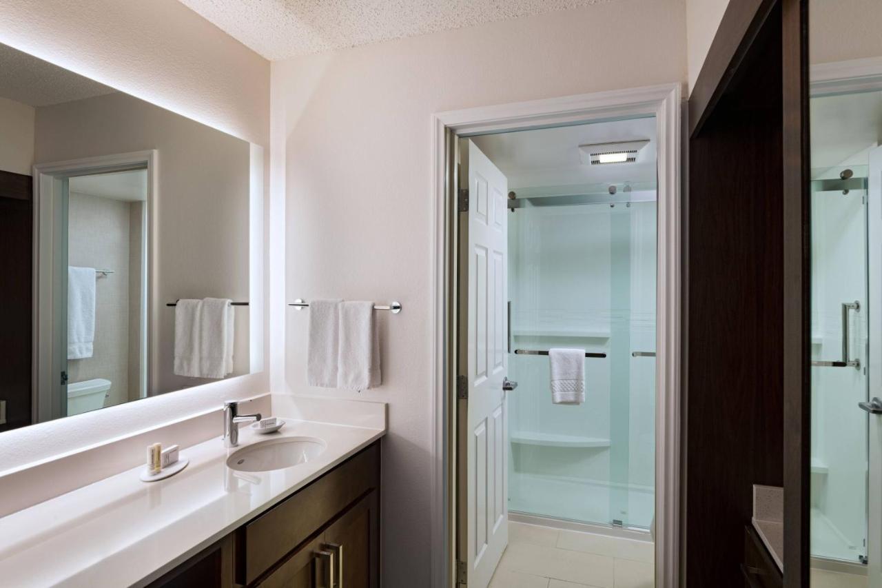 Residence Inn By Marriott Austin The Domain Area Экстерьер фото